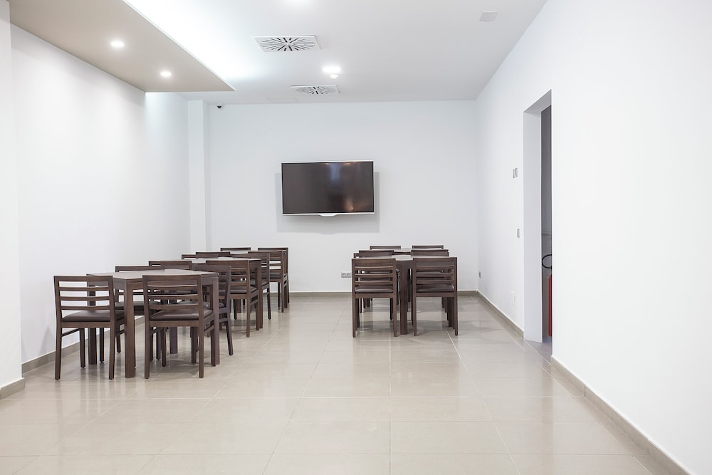 BQ Delfín Azul Hotel — Restaurant & bars in Alcudia, Balearic Islands