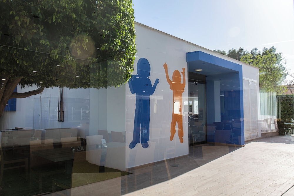 BQ Delfín Azul Hotel — Attractions for children in Alcudia, Balearic Islands