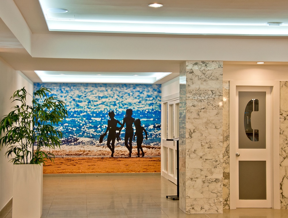 BQ Delfín Azul Hotel — Hotel building in Alcudia, Balearic Islands