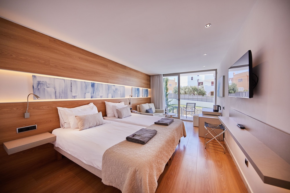 Monsuau Cala D'Or Hotel - Adults Only — Hotel rooms in Cala Ferrera, Balearic Islands