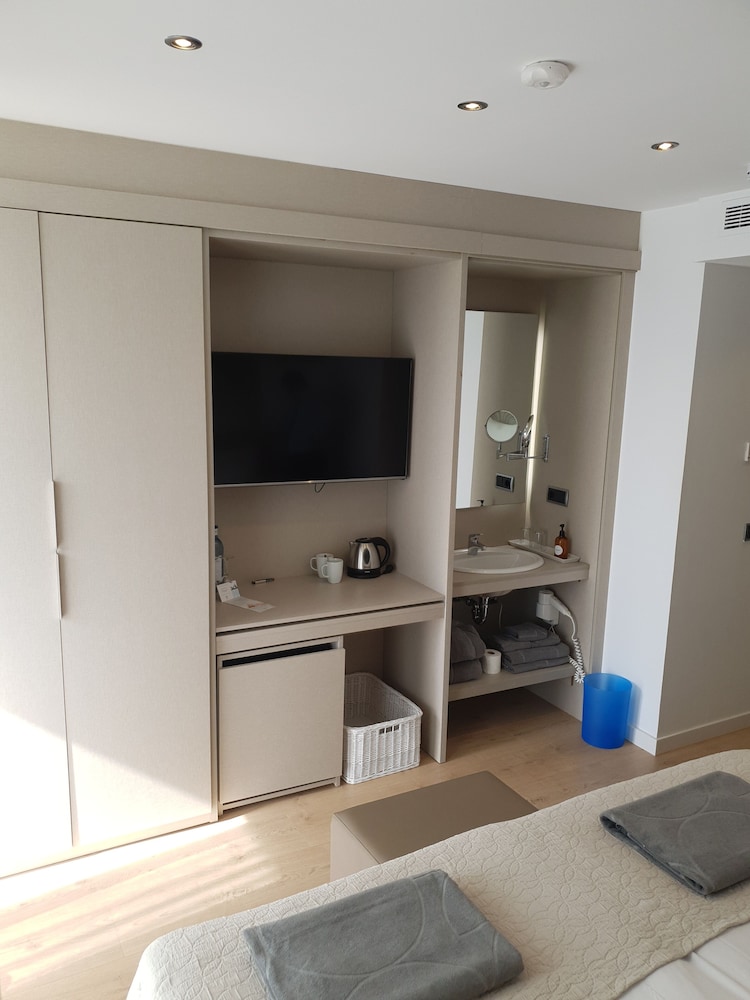 Monsuau Cala D'Or Hotel - Adults Only — Hotel rooms in Cala Ferrera, Balearic Islands