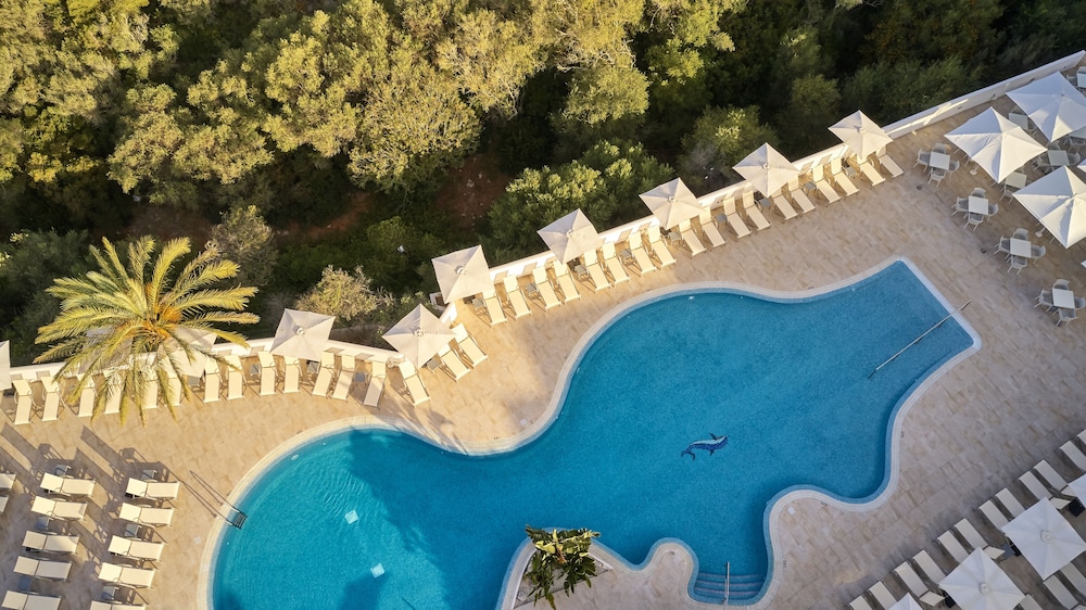 Monsuau Cala D'Or Hotel - Adults Only — Swimming pool in Cala Ferrera, Balearic Islands