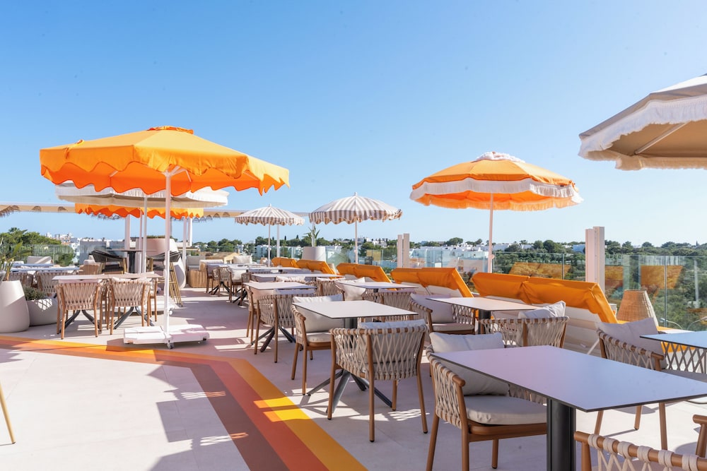 Monsuau Cala D'Or Hotel - Adults Only — Restaurant & bars in Cala Ferrera, Balearic Islands