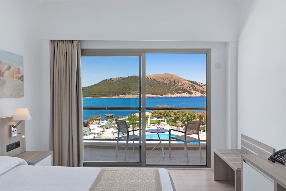 THB Cala Lliteras Hotel - Adults Only — Hotel rooms in Cala Ratjada, Balearic Islands