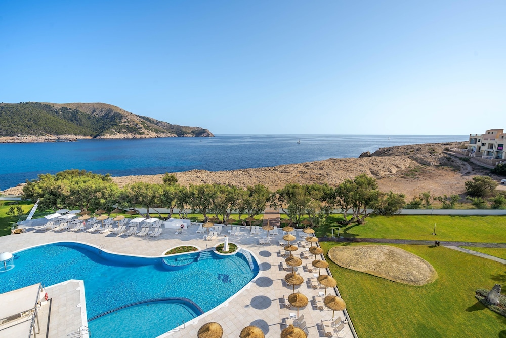 THB Cala Lliteras Hotel - Adults Only — Swimming pool in Cala Ratjada, Balearic Islands