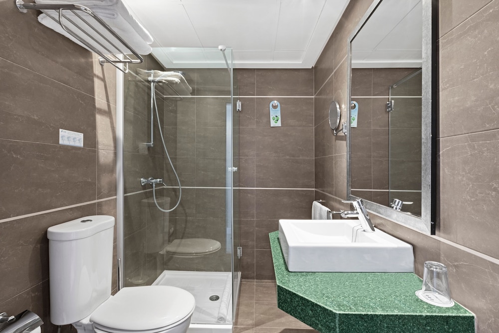 THB Cala Lliteras Hotel - Adults Only — Hotel rooms in Cala Ratjada, Balearic Islands
