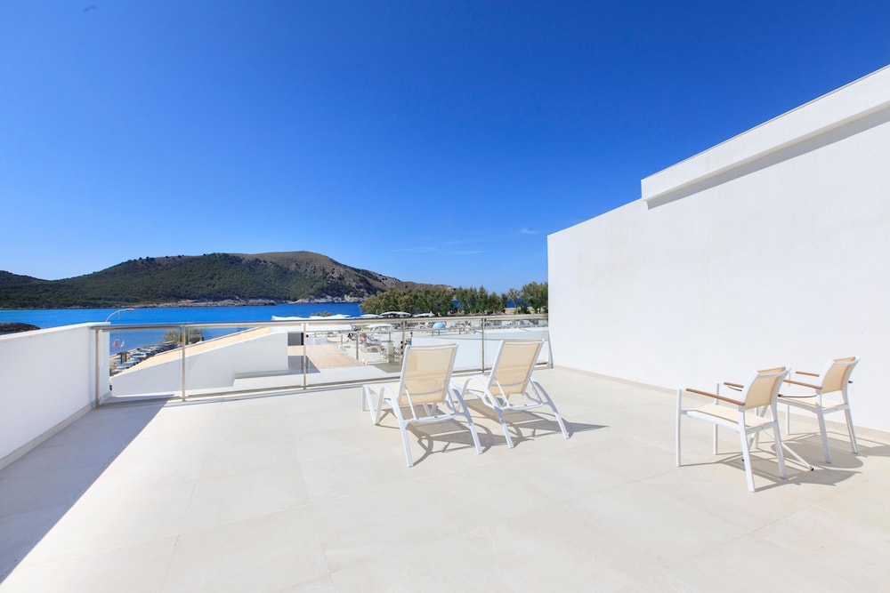 THB Cala Lliteras Hotel - Adults Only — Hotel building in Cala Ratjada, Balearic Islands