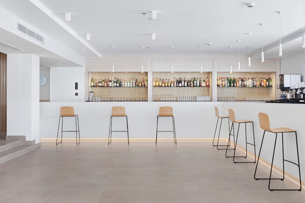 THB Cala Lliteras Hotel - Adults Only — Restaurant & bars in Cala Ratjada, Balearic Islands