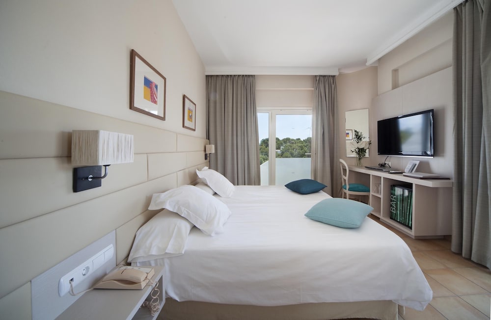 Hotel Cala Dor - Adults Only — Hotel rooms in Cala d´Or, Balearic Islands