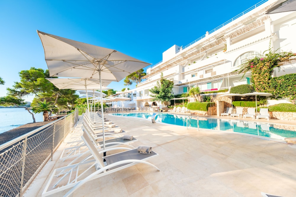 Hotel Cala Dor - Adults Only — Swimming pool in Cala d´Or, Balearic Islands