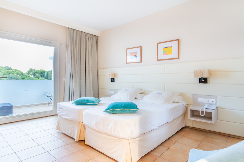Hotel Cala Dor - Adults Only — Hotel rooms in Cala d´Or, Balearic Islands