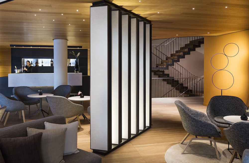 Cram Hotel — Restaurant & bars in Barcelona, Catalonia