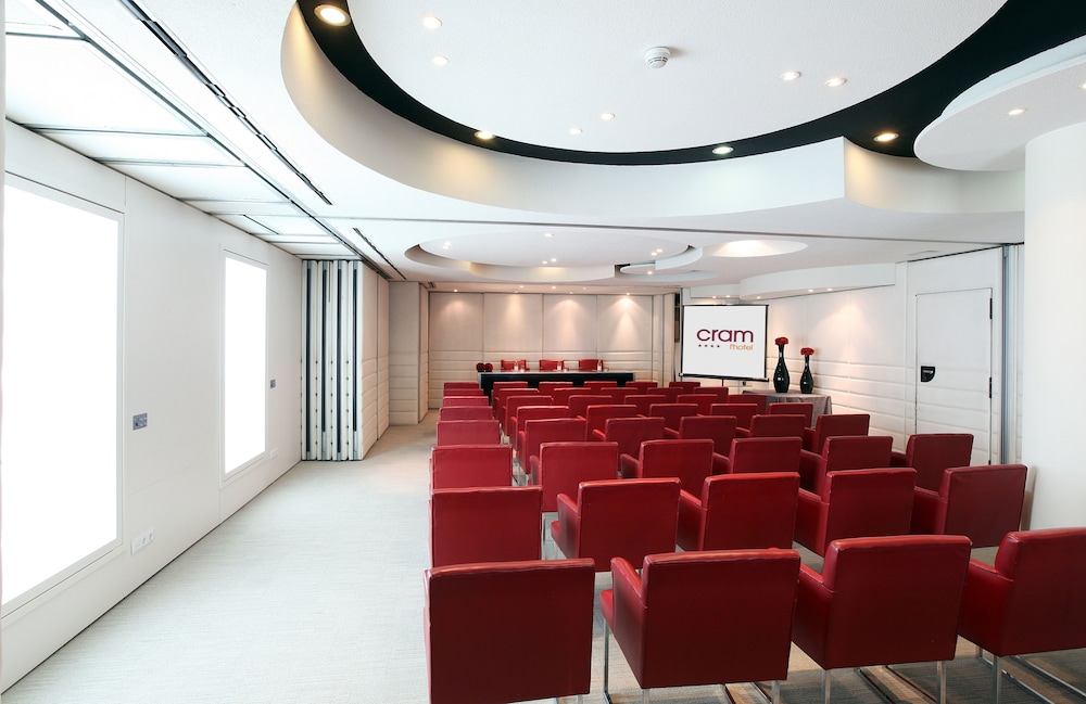 Cram Hotel — Hotel building in Barcelona, Catalonia