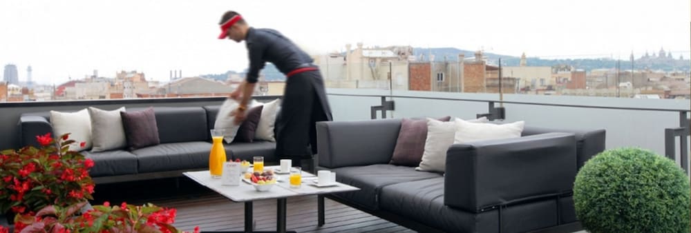 Cram Hotel — Restaurant & bars in Barcelona, Catalonia