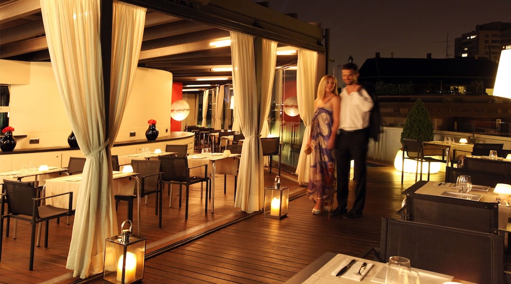 Cram Hotel — Restaurant & bars in Barcelona, Catalonia
