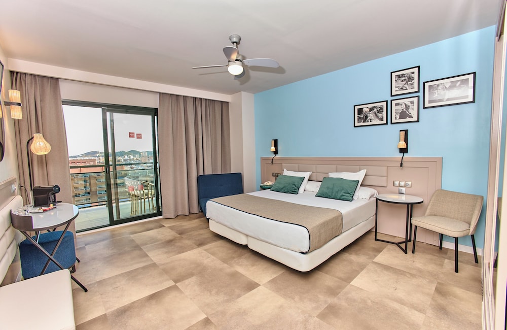 Leonardo Hotel Fuengirola Costa del Sol — Hotel rooms in Fuengirola, Andalusia