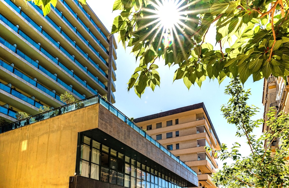 Leonardo Hotel Fuengirola Costa del Sol — Hotel building in Fuengirola, Andalusia