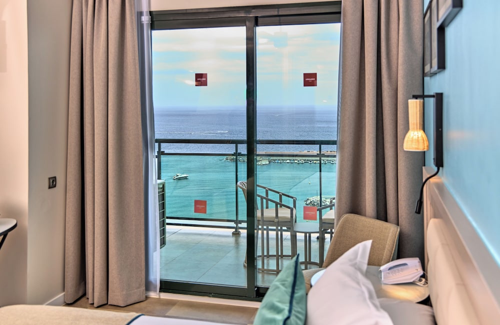 Leonardo Hotel Fuengirola Costa del Sol — Hotel rooms in Fuengirola, Andalusia