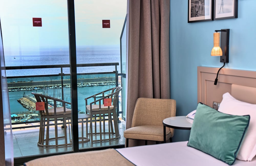 Leonardo Hotel Fuengirola Costa del Sol — Hotel rooms in Fuengirola, Andalusia