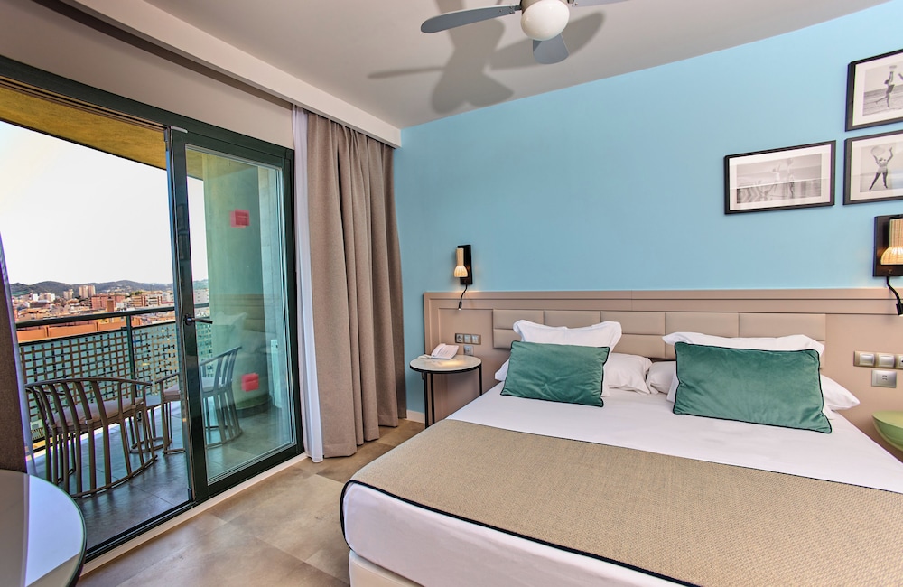 Leonardo Hotel Fuengirola Costa del Sol — Hotel rooms in Fuengirola, Andalusia