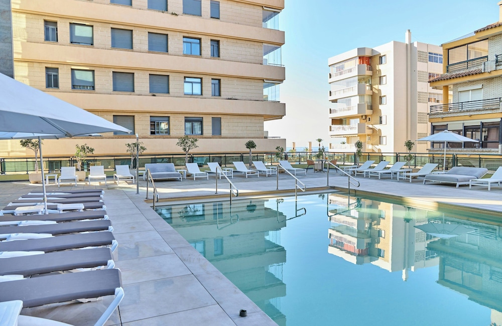 Leonardo Hotel Fuengirola Costa del Sol — Swimming pool in Fuengirola, Andalusia