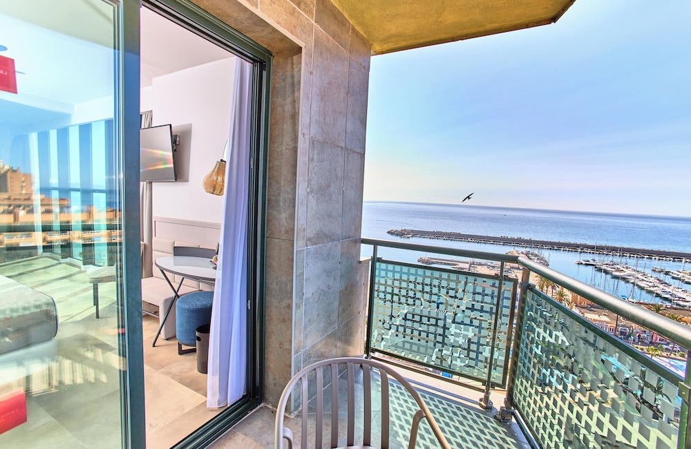 Leonardo Hotel Fuengirola Costa del Sol — Hotel rooms in Fuengirola, Andalusia
