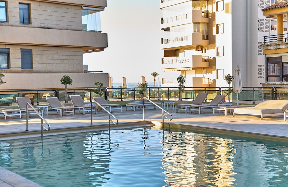 Leonardo Hotel Fuengirola Costa del Sol — Swimming pool in Fuengirola, Andalusia