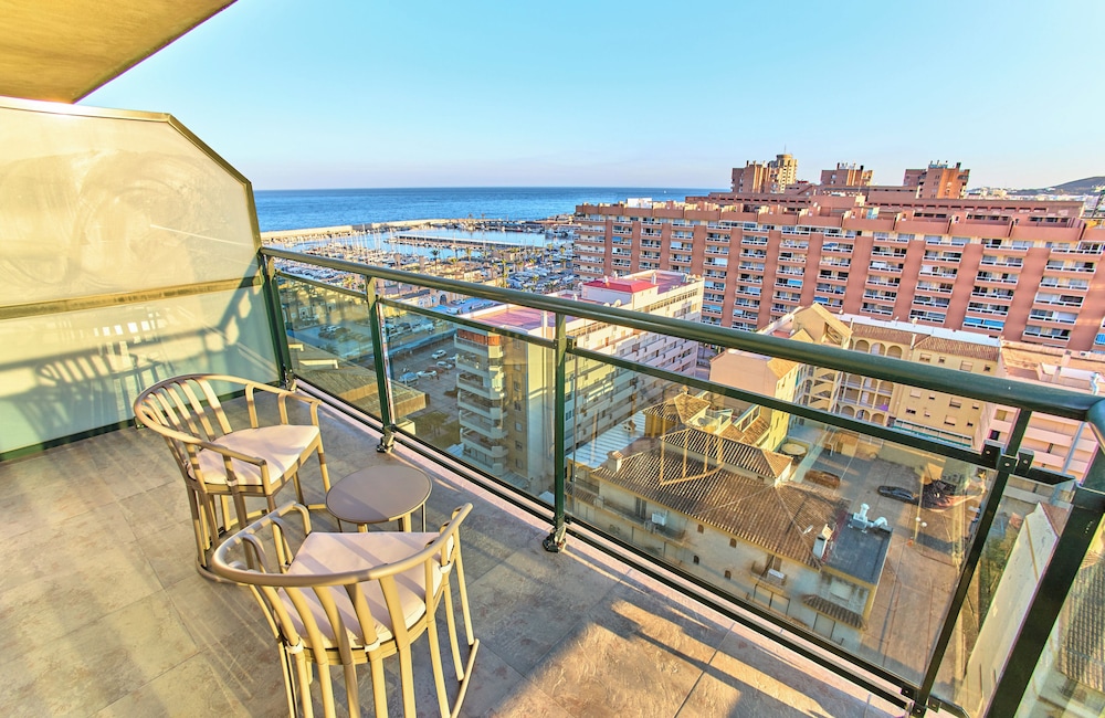 Leonardo Hotel Fuengirola Costa del Sol — Hotel rooms in Fuengirola, Andalusia