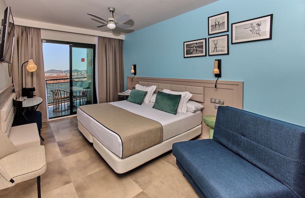 Leonardo Hotel Fuengirola Costa del Sol — Hotel rooms in Fuengirola, Andalusia