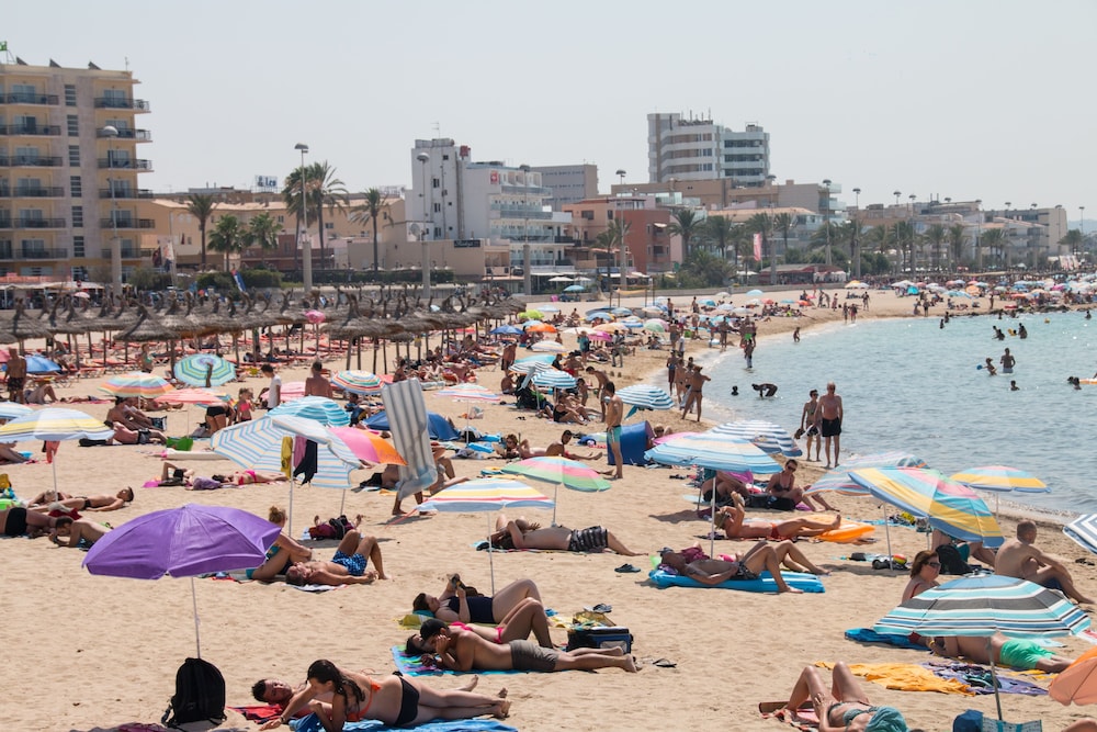Hotel Amic Gala — Beach in Playa de Palma, Balearic Islands