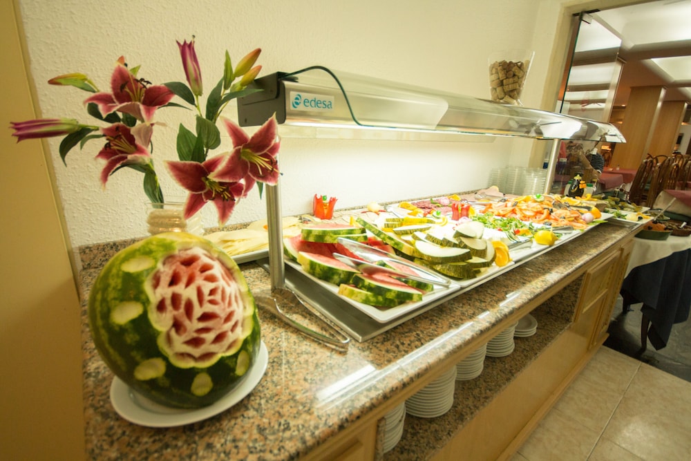 Hotel Amic Gala — Restaurant & bars in Playa de Palma, Balearic Islands