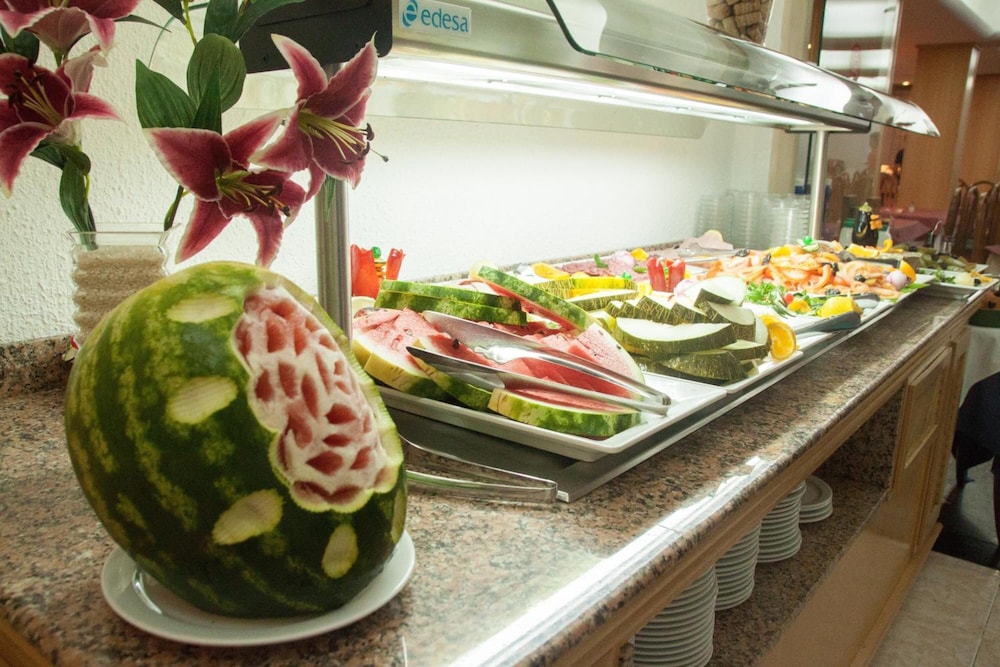 Hotel Amic Gala — Restaurant & bars in Playa de Palma, Balearic Islands