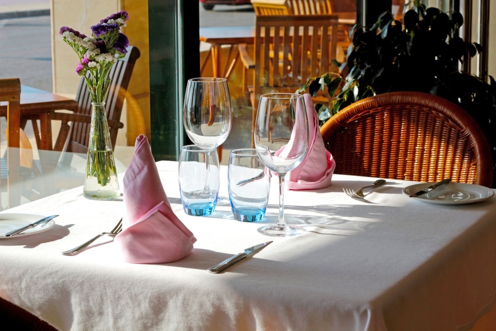 Galeon Suites — Restaurant & bars in Pollenca, Balearic Islands
