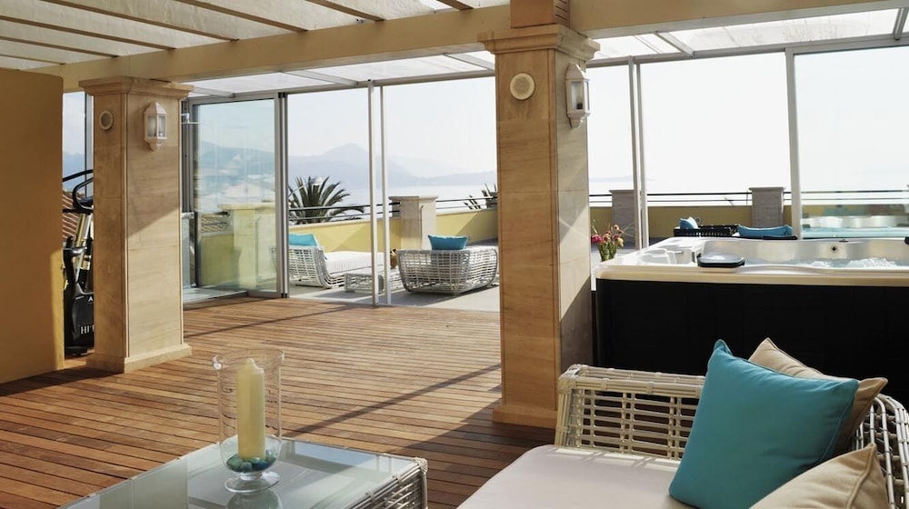 Galeon Suites — Hotel rooms in Pollenca, Balearic Islands