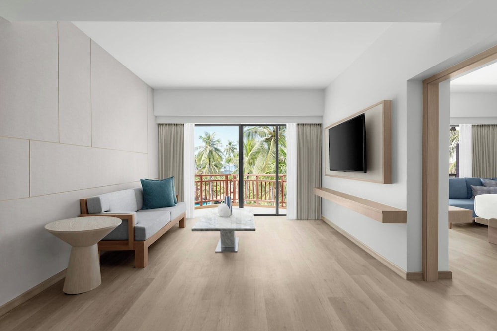Courtyard by Marriott Phuket, Patong Beach Resort — Hotel rooms in Patong Beach, Phuket Province