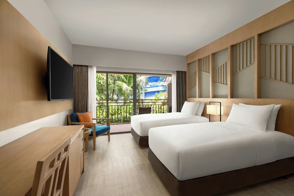 Courtyard by Marriott Phuket, Patong Beach Resort — Hotel rooms in Patong Beach, Phuket Province