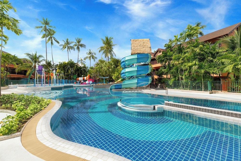 Courtyard by Marriott Phuket, Patong Beach Resort — Swimming pool in Patong Beach, Phuket Province