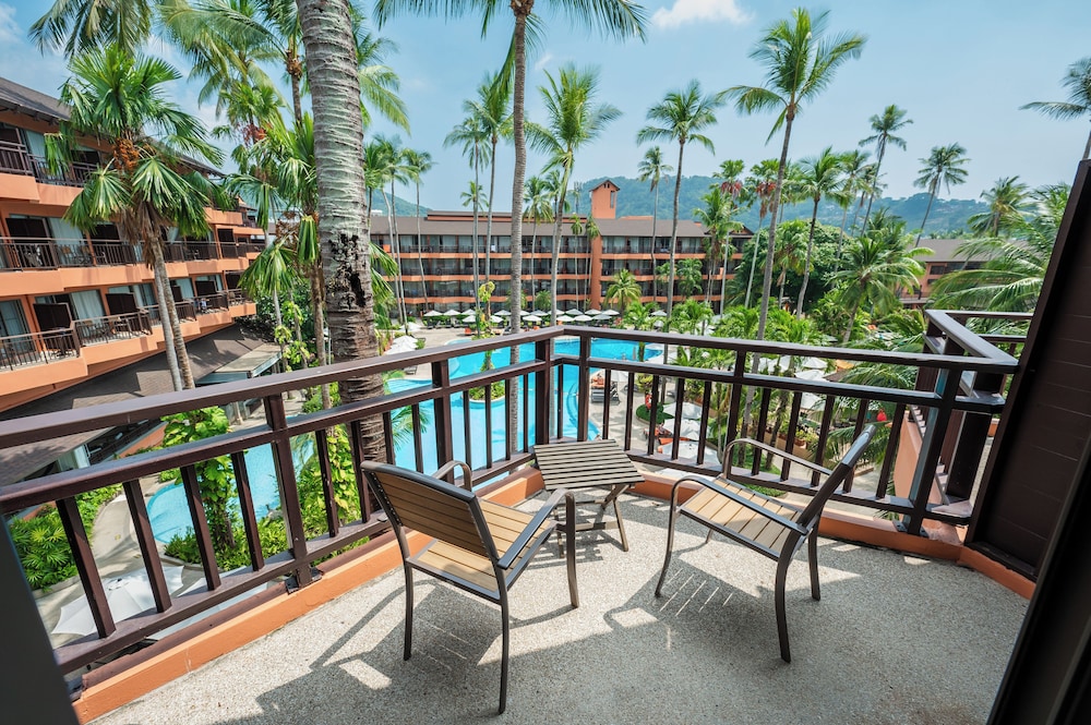 Courtyard by Marriott Phuket, Patong Beach Resort — Hotel building in Patong Beach, Phuket Province