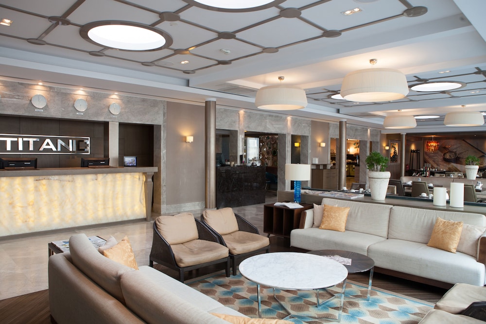TITANIC Comfort Berlin Mitte — Hotel building in Berlin, Berlin