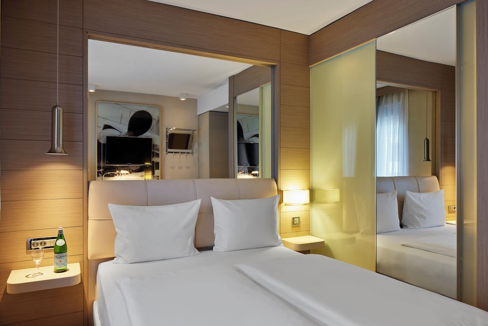 TITANIC Comfort Berlin Mitte — Hotel rooms in Berlin, Berlin