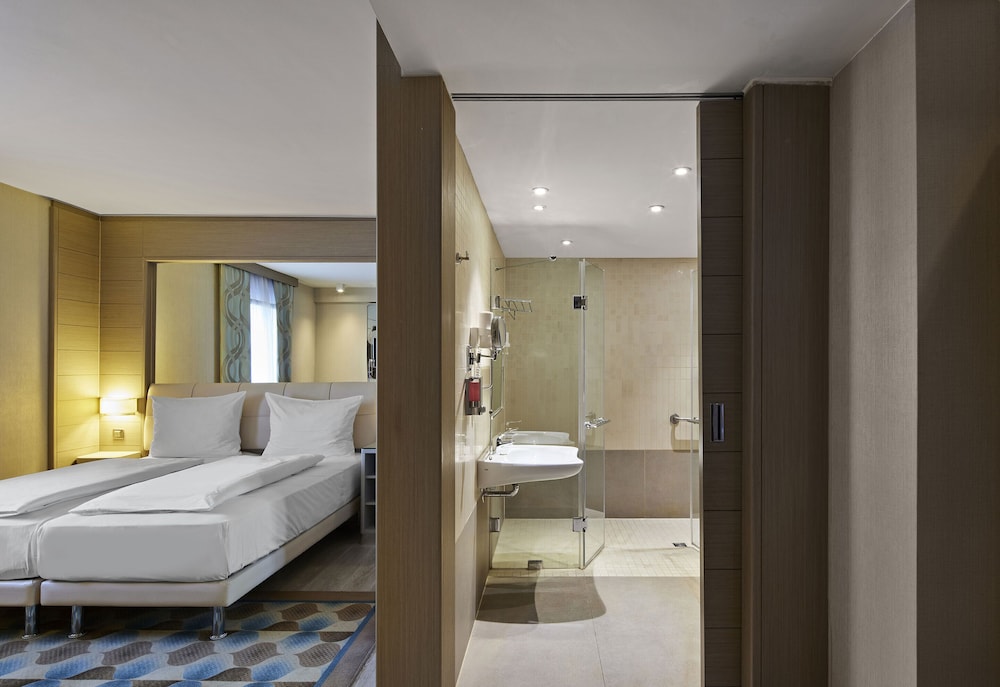 TITANIC Comfort Berlin Mitte — Hotel rooms in Berlin, Berlin