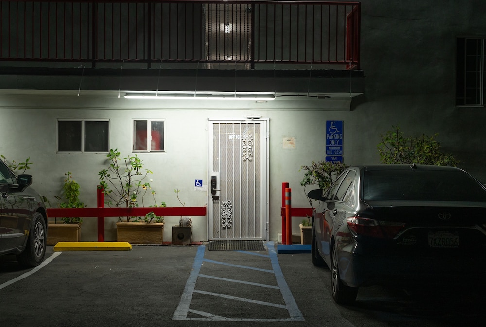 Hollywood Stars Inn - In Los Angeles (Hollywood) — Hotel building in Los Angeles, California