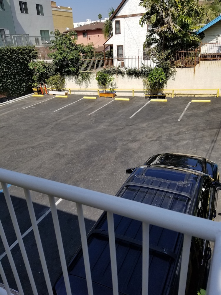 Hollywood Stars Inn - In Los Angeles (Hollywood) — Hotel building in Los Angeles, California