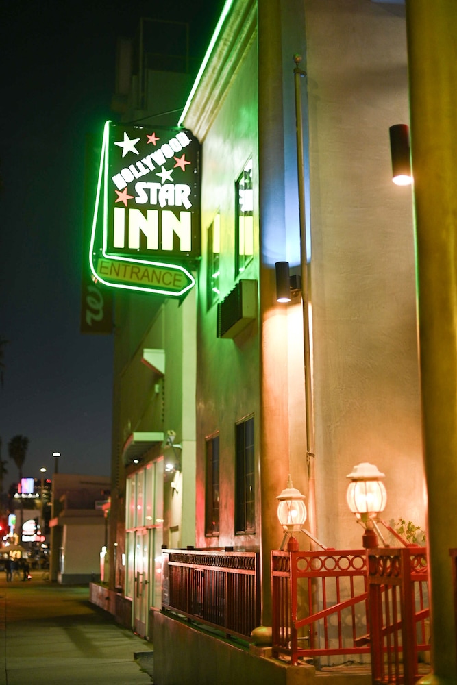 Hollywood Stars Inn - In Los Angeles (Hollywood) — Hotel building in Los Angeles, California