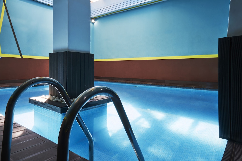 RR Club  Amarilis — Swimming pool in Portimão, Faro