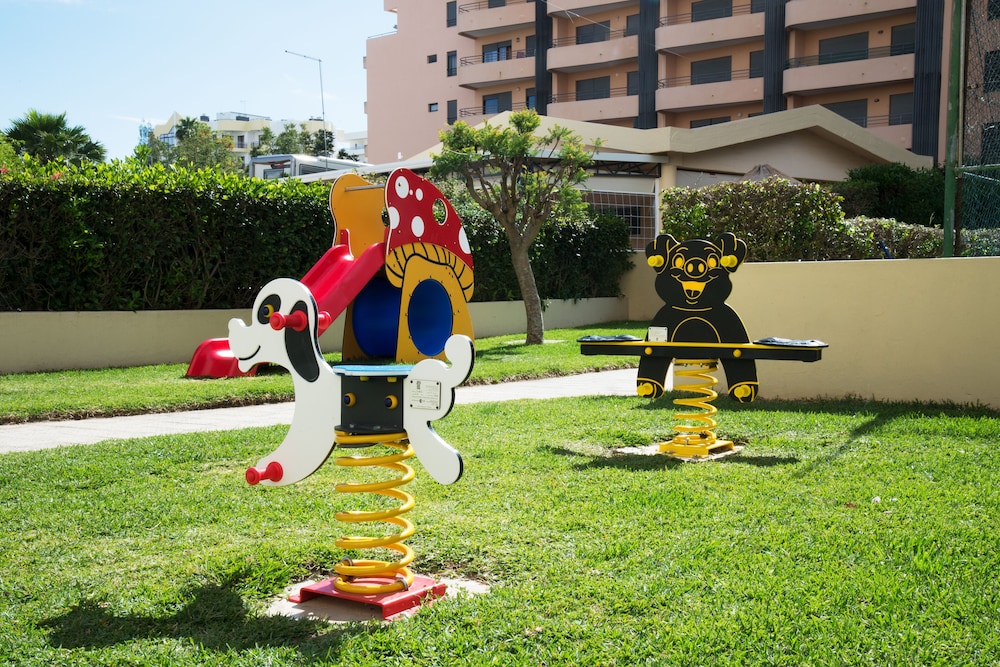 RR Club  Amarilis — Attractions in the area in Portimão, Faro