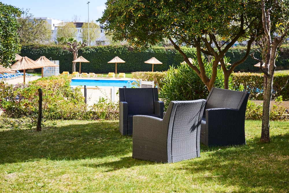 RR Club  Amarilis — Swimming pool in Portimão, Faro