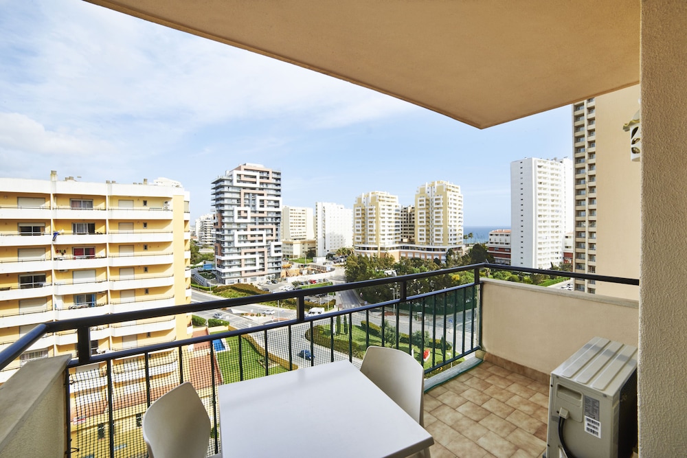 RR Club  Amarilis — Attractions in the area in Portimão, Faro