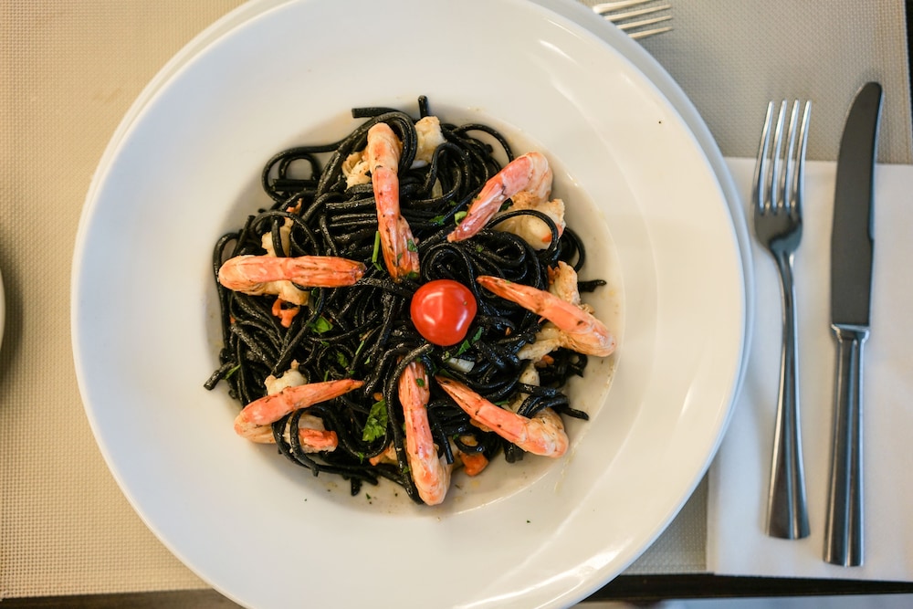 Aquashow Park Hotel — Restaurant in Quarteira, Faro