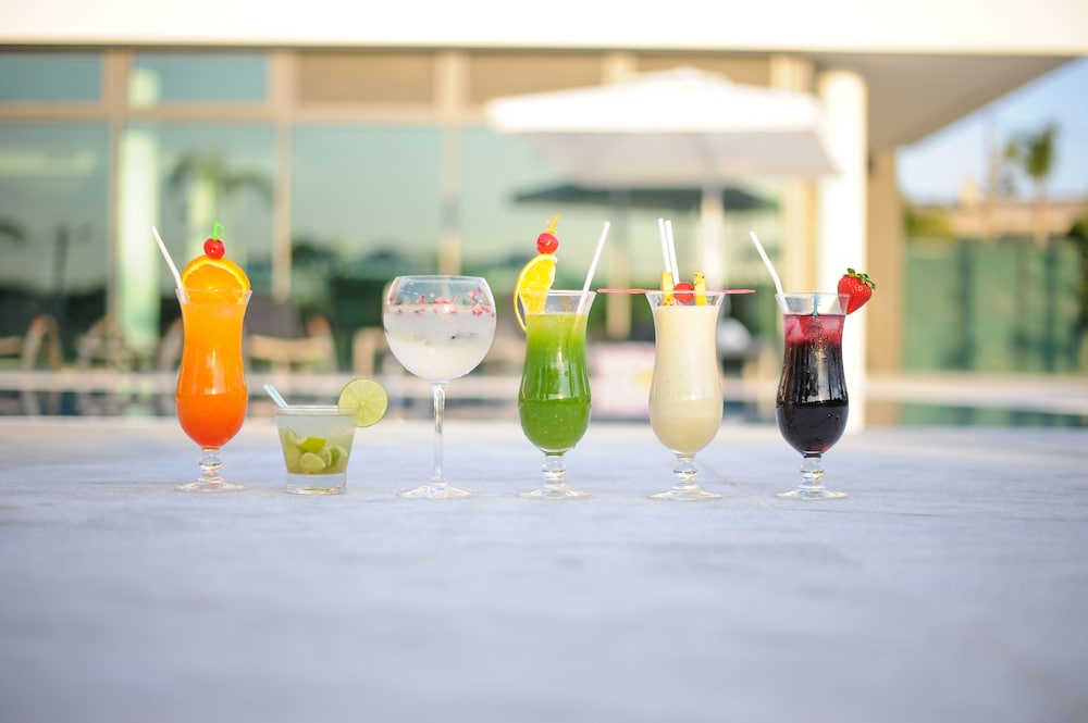 Aquashow Park Hotel — Restaurant in Quarteira, Faro